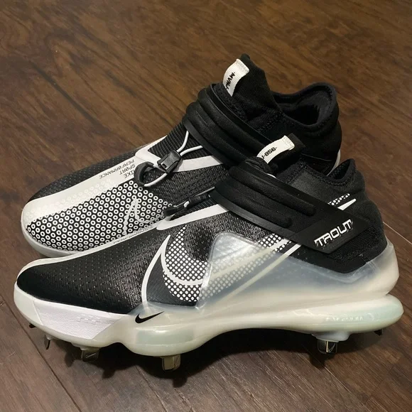 Nike | Shoes | Nike Force Zoom Trout 7 Mid Black White Size  display picture 2